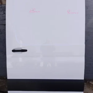 Mercedes Sprinter W907 / W910 2018 Onwards Nearside sliding door / low roof
