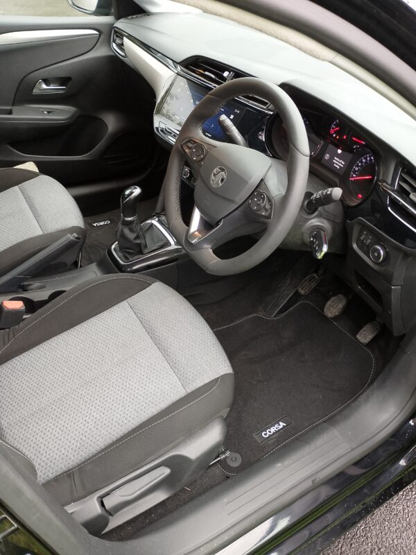 Vauxhall Corsa Design 1.2 5 door hatchback 2023 / Only 9717 miles from new / great condition - Image 10