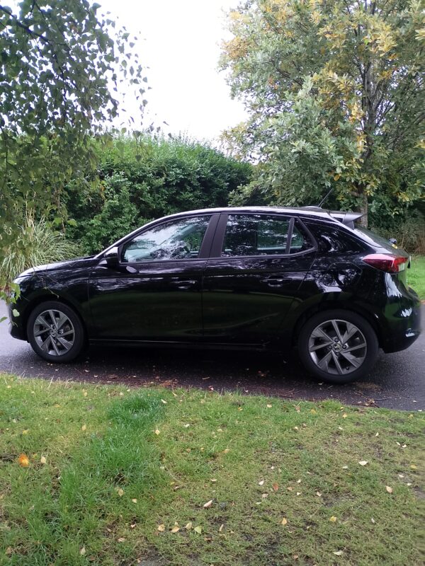 Vauxhall Corsa Design 1.2 5 door hatchback 2023 / Only 9717 miles from new / great condition - Image 3