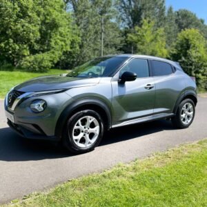 Nissan Juke N-connecta Dig-t 5 door hatchback / 1.0 petrol / only 44775 miles. Excellent condition