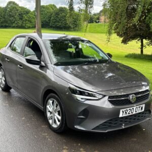 Vauxhall Corsa SE 5 door hatchback / great condition. Long MOT 18th March 2027 / new timing belt