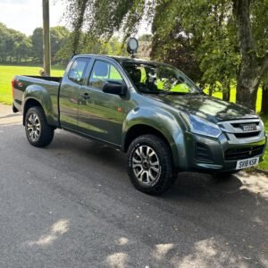 Isuzu D-Max LWB Pickup Extended Cab 4WD 1.9 TD 164 EU6 Utility 6Spd / Excellent condition