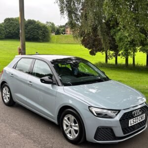 Audi A1 Technik 25 tfsi 5 door hatchback in grey with black roof / 40837 miles / long mot